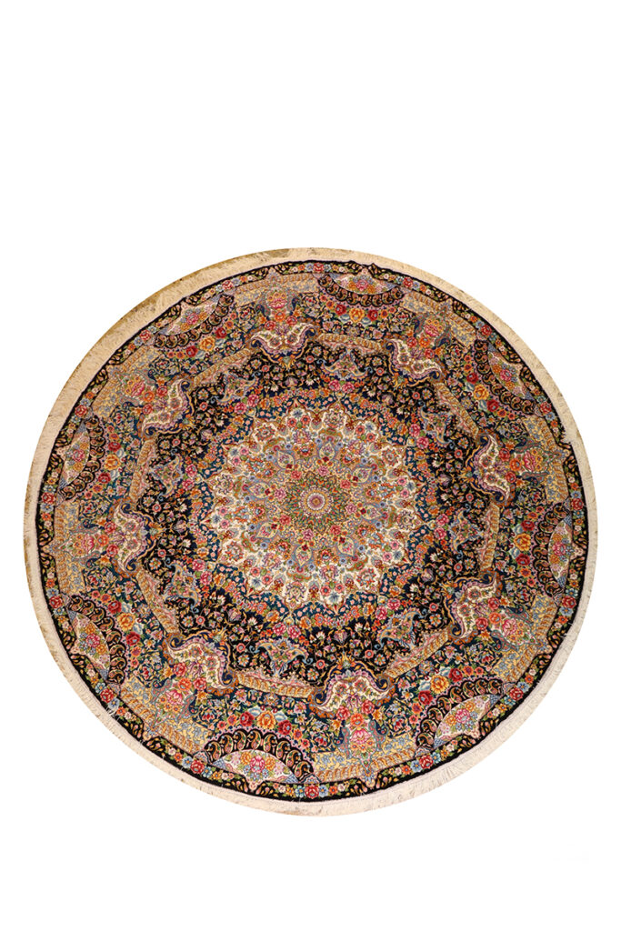 Handmade round rug from Tabriz​