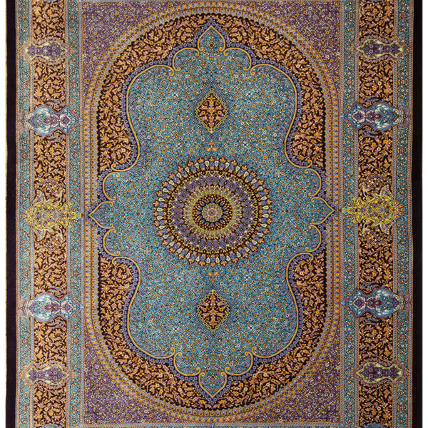 Handmade Silk Rug – Elegant Medallion Design 4